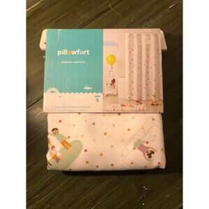 Pillowfort NWT Pals Design/Pattern Shower Curtain 72x72